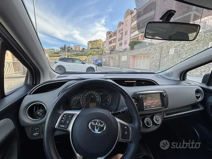 Toyota Yaris 2016 photo 4