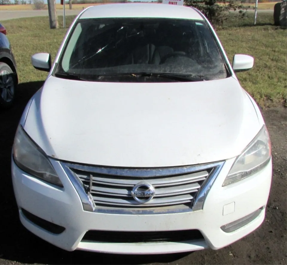 Nissan Sentra 2013 photo 2