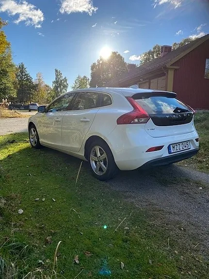 Volvo V40 2013 photo 3