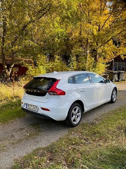 Volvo V40 2013 photo 4