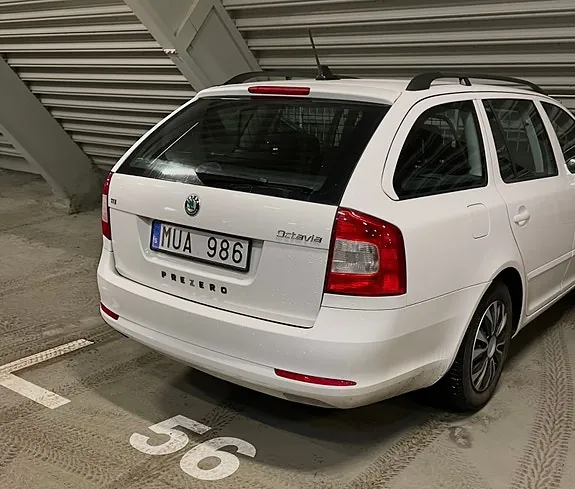 Skoda Octavia 2013 photo 2