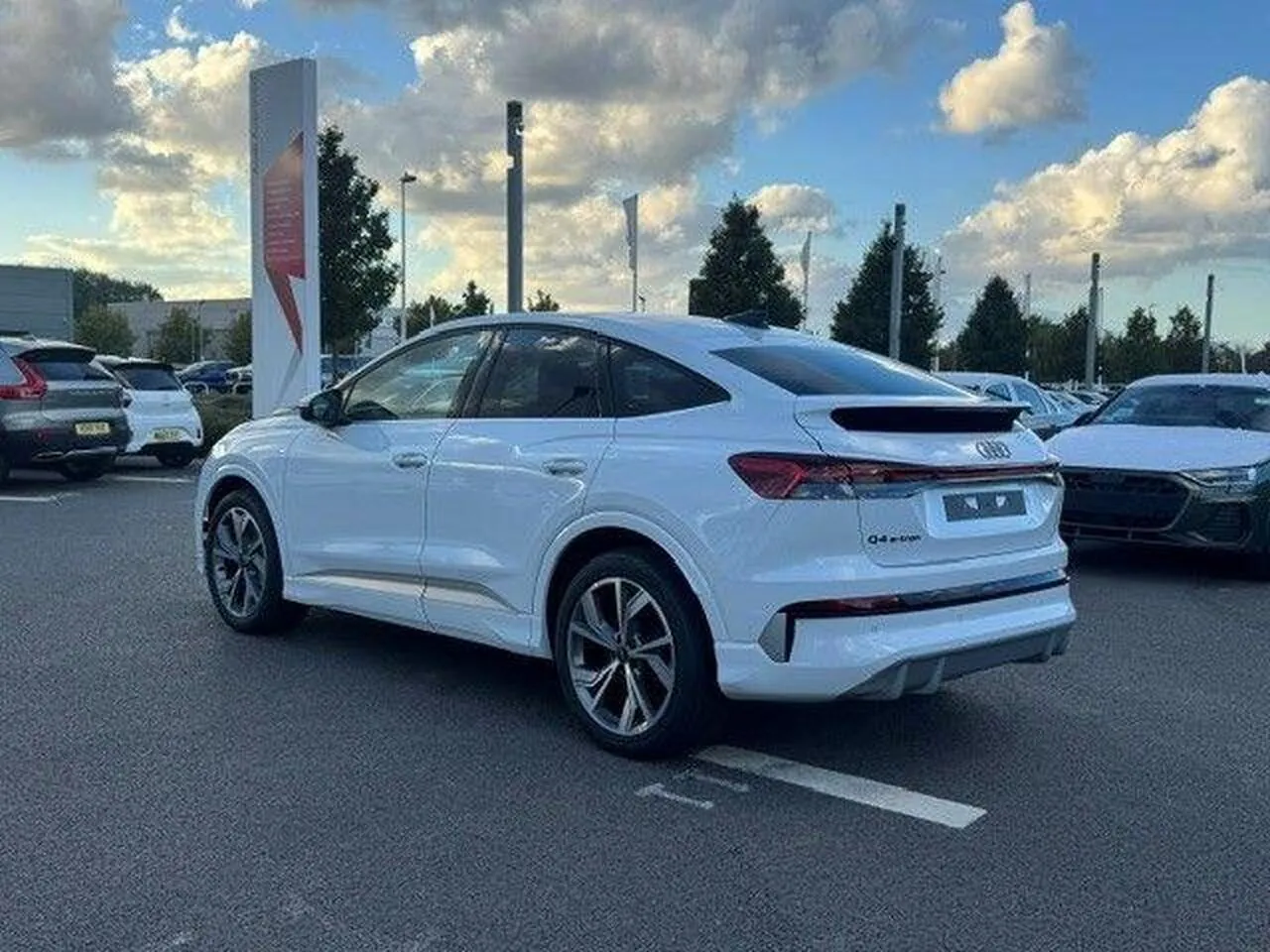 Audi Q4 E-Tron 2026 photo 3