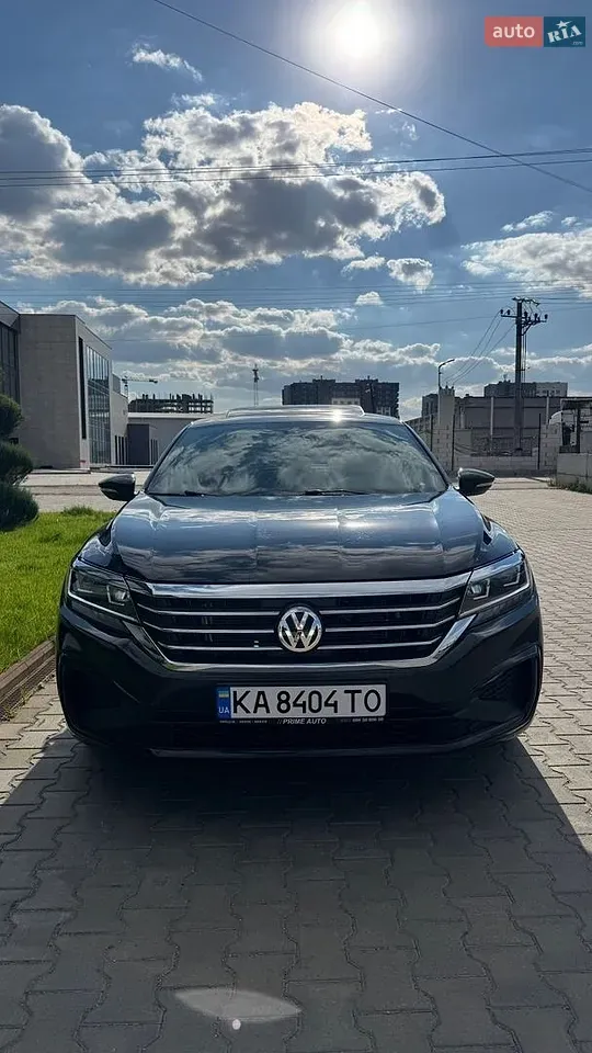 Volkswagen Passat 2021 photo 3