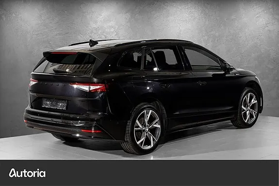 Skoda Enyaq 2023 photo 2