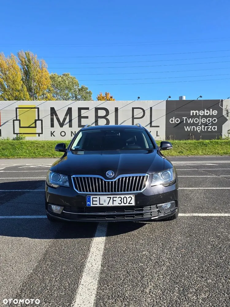 Skoda Superb 2013 photo 3