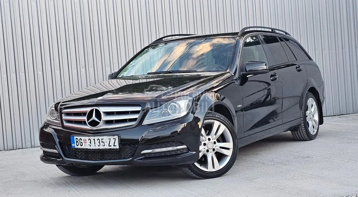 Mercedes-Benz C 200 2011 photo 3