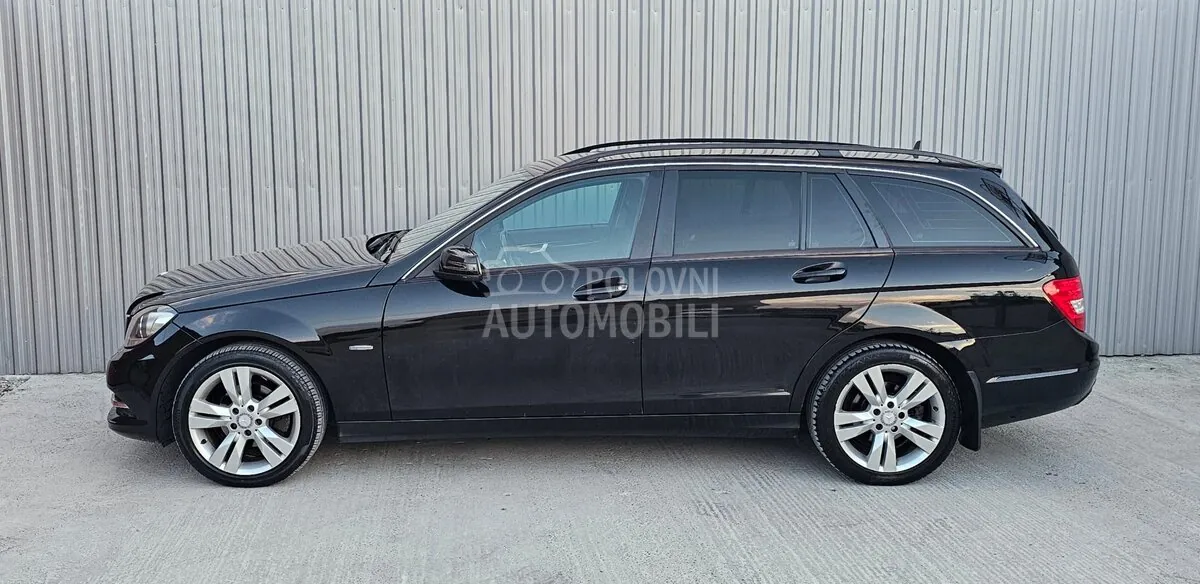 Mercedes-Benz C 200 2011 photo 4