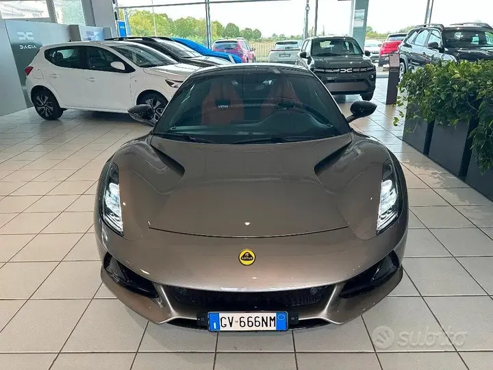 Lotus Emira 2024 photo 3