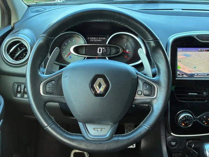 Renault Clio 2015 photo 2