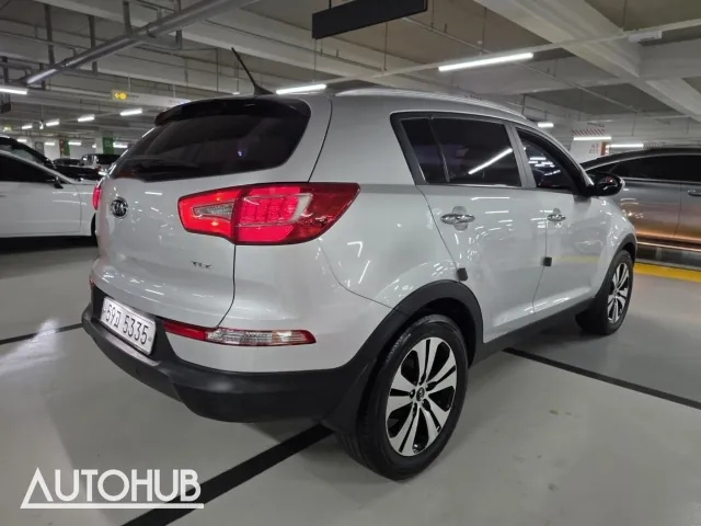Kia Sportage 2011 photo 2