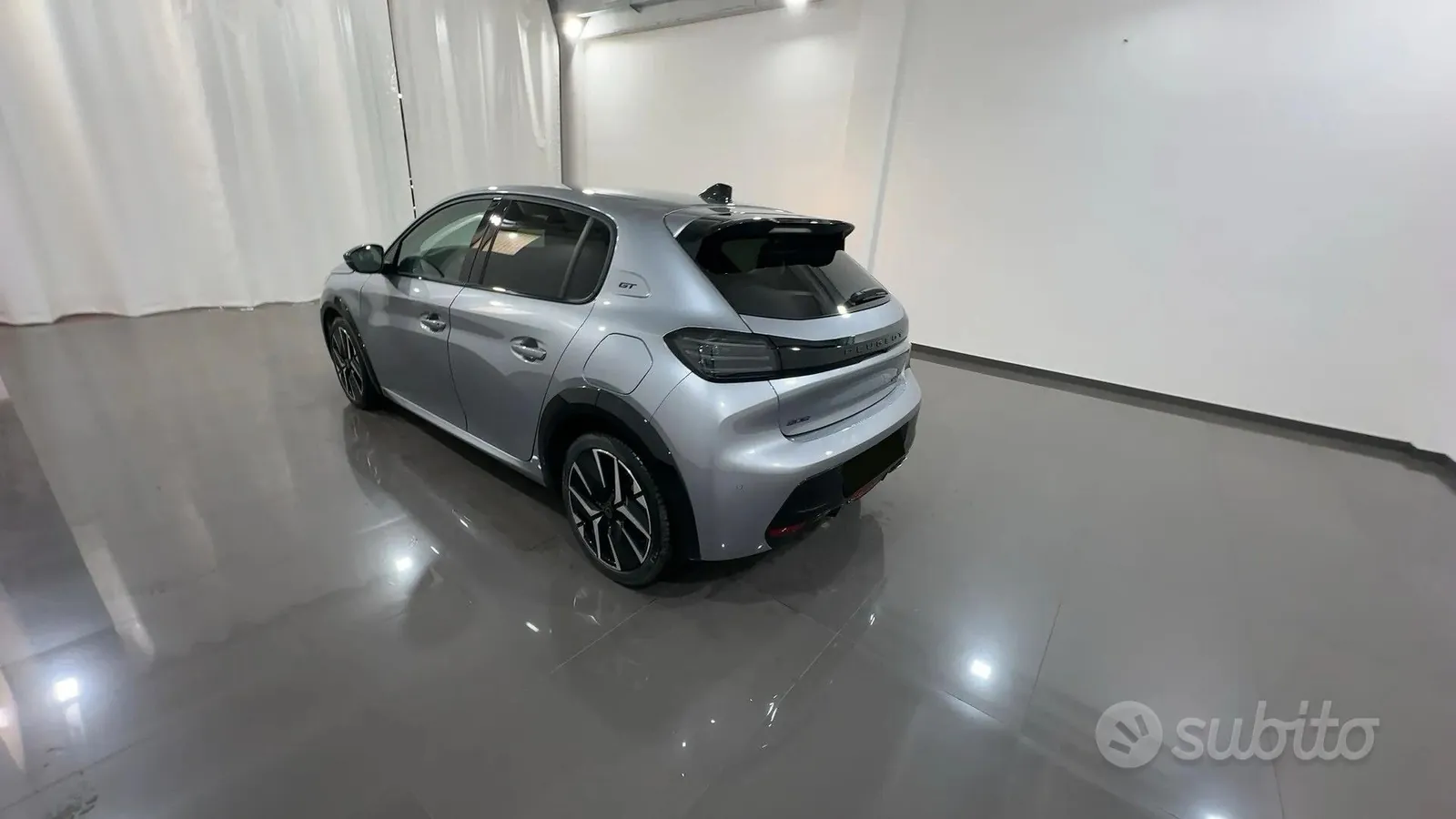 Peugeot 208 2025 photo 2