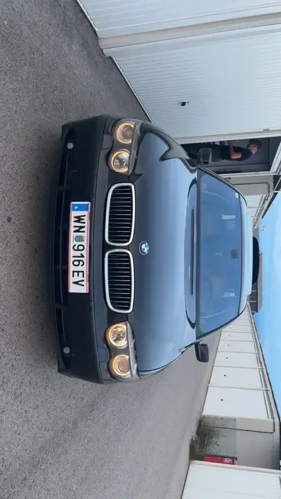 BMW 7 Series 2004 photo 2
