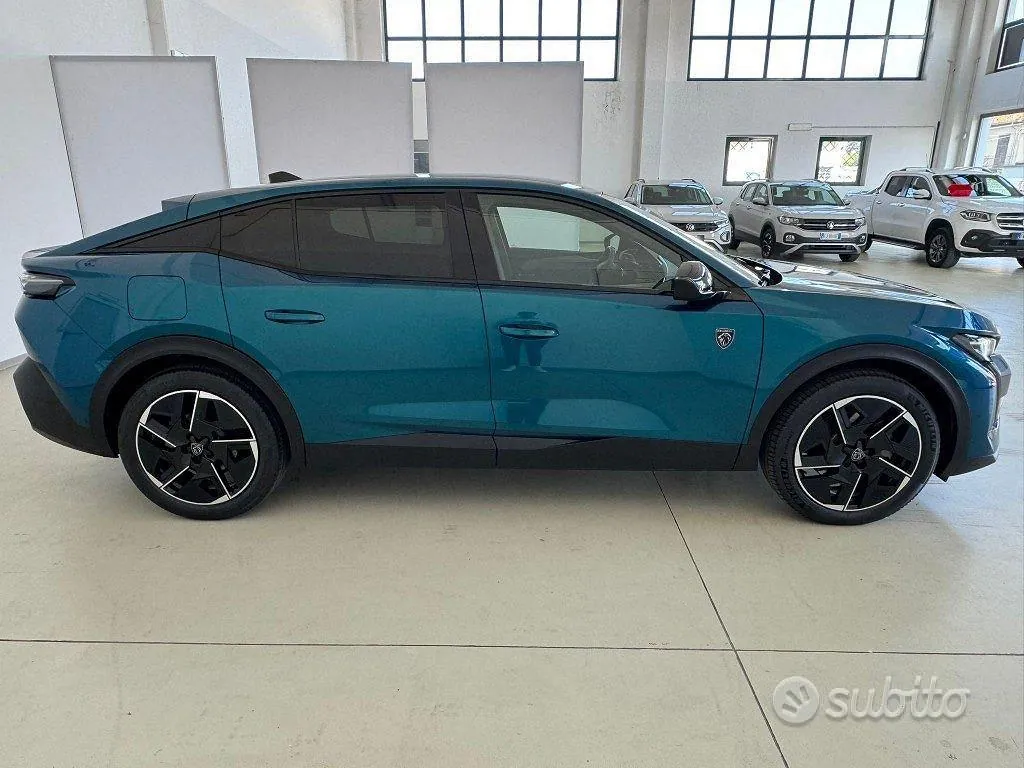 Peugeot 408 2023 photo 4