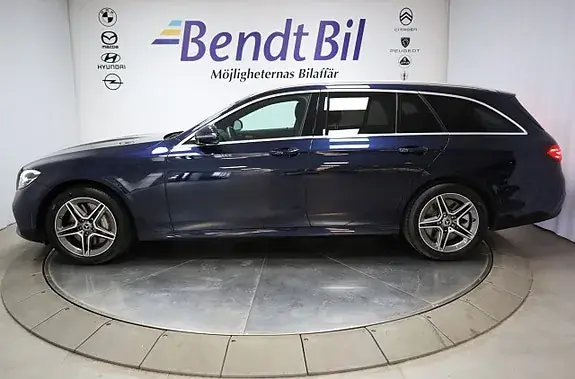 Mercedes-Benz E 300 2023 photo 5