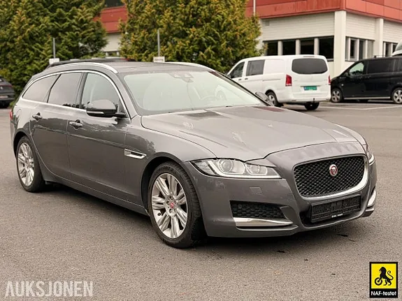 Jaguar Xf 2018 photo 3