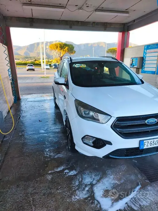 Ford Kuga 2019 photo 2