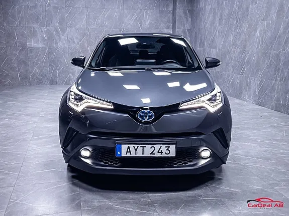 Toyota C-Hr 2018 photo 2