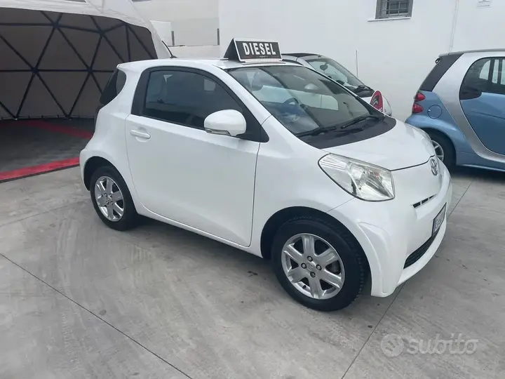 Toyota Iq 2010 photo 5