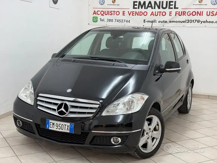 Mercedes-Benz A 160 2011 photo 2