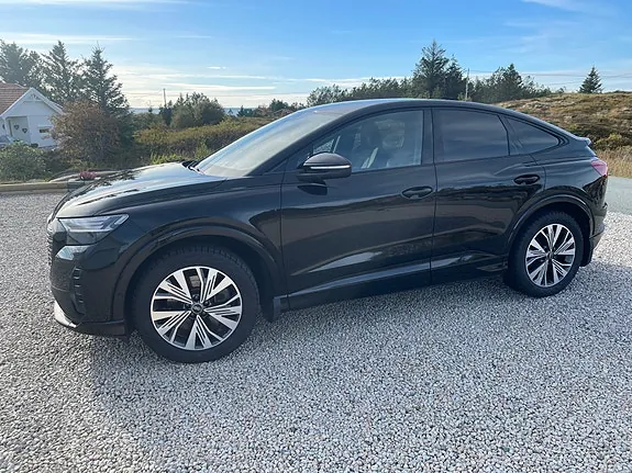 Audi Q4 E-Tron 2023 photo 4