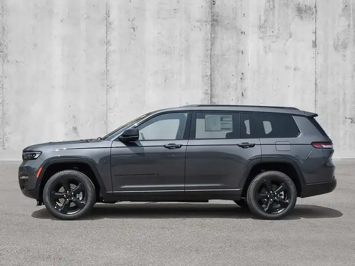 Jeep Grand Cherokee L 2025 photo 3