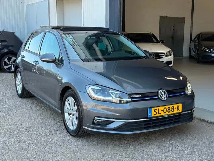 Volkswagen Golf 2018 photo 3