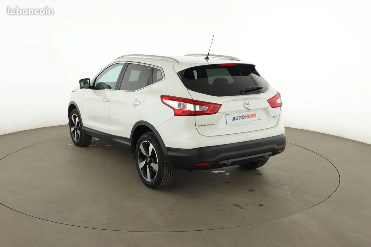 Nissan Qashqai 2016 photo 2