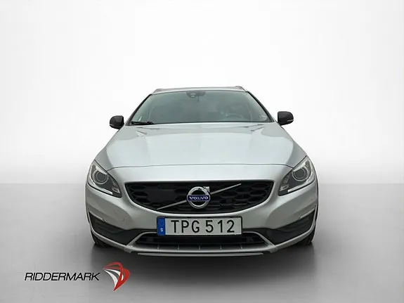 Volvo V60 Cross Country 2017 photo 2