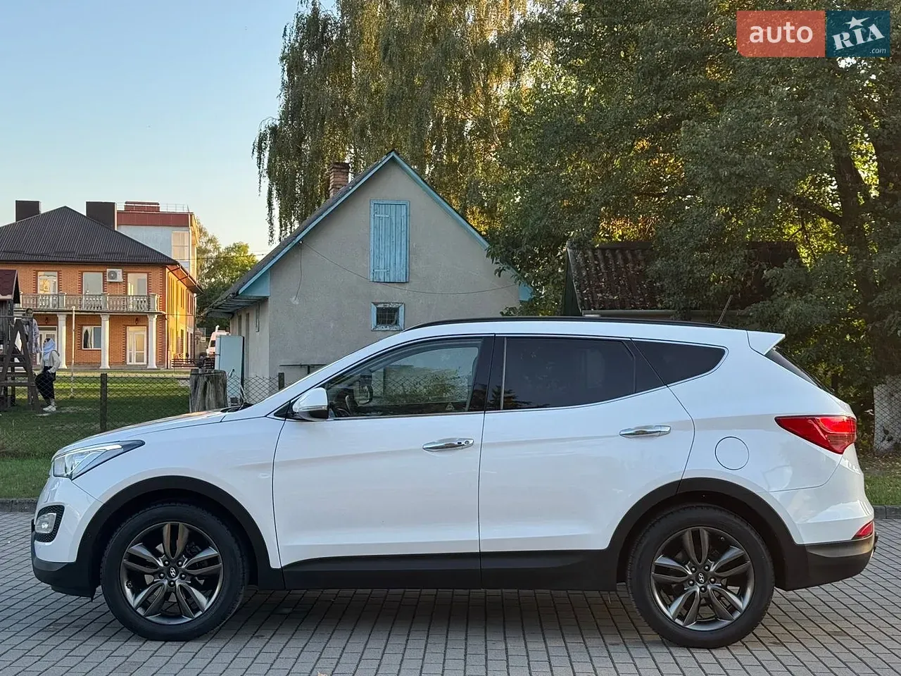 Hyundai Santa Fe 2014 photo 4