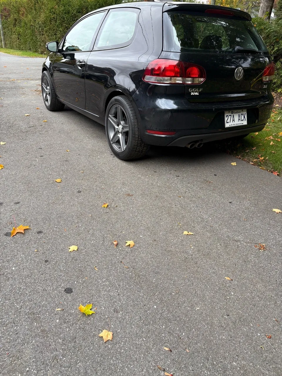 Volkswagen Golf 2011 photo 2