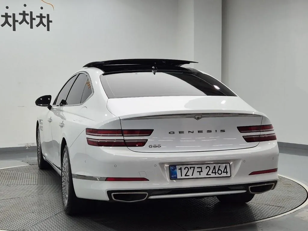 Genesis G80 2022 photo 2