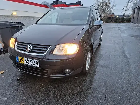 Volkswagen Touran 2006 photo 4