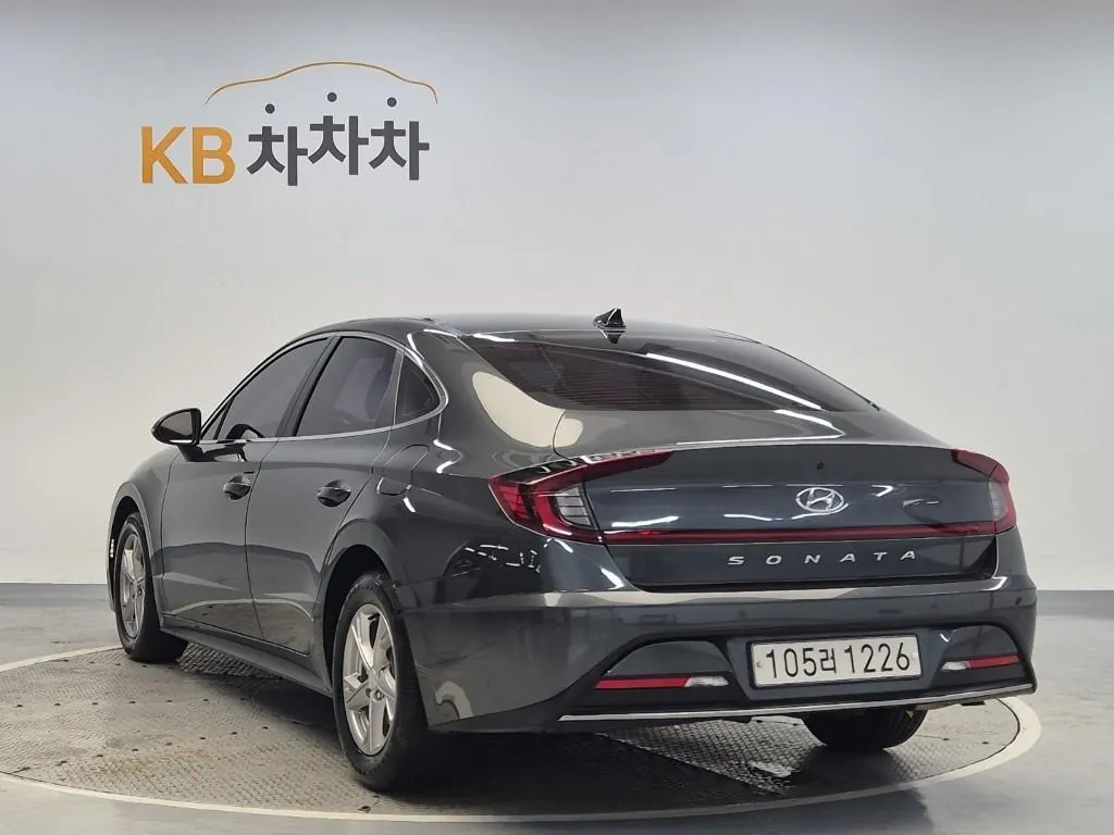 Hyundai Sonata 2020 photo 2
