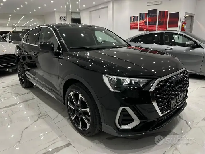 Audi Q3 2022 photo 3