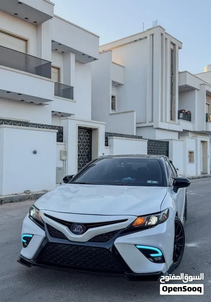 Toyota Camry 2021 photo 3