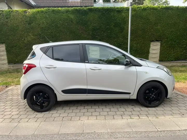 Hyundai I10 2015 photo 3