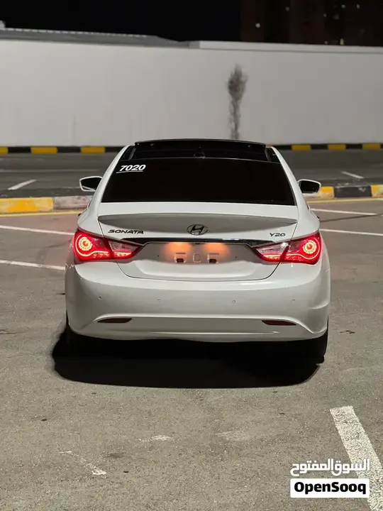 Hyundai Sonata 2012 photo 2