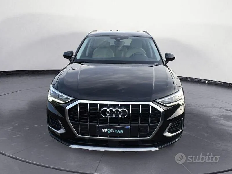 Audi Q3 2022 photo 2
