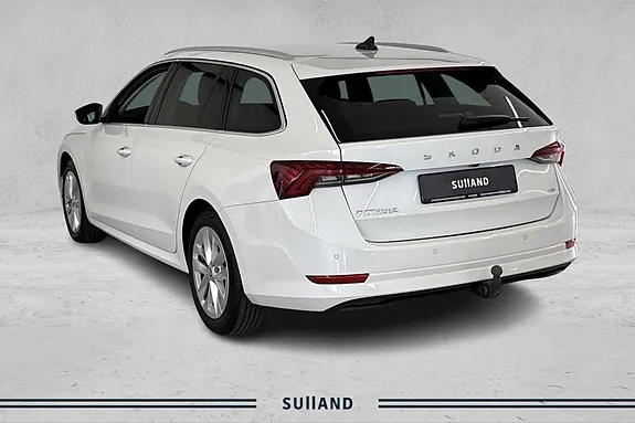 Skoda Octavia 2022 photo 3