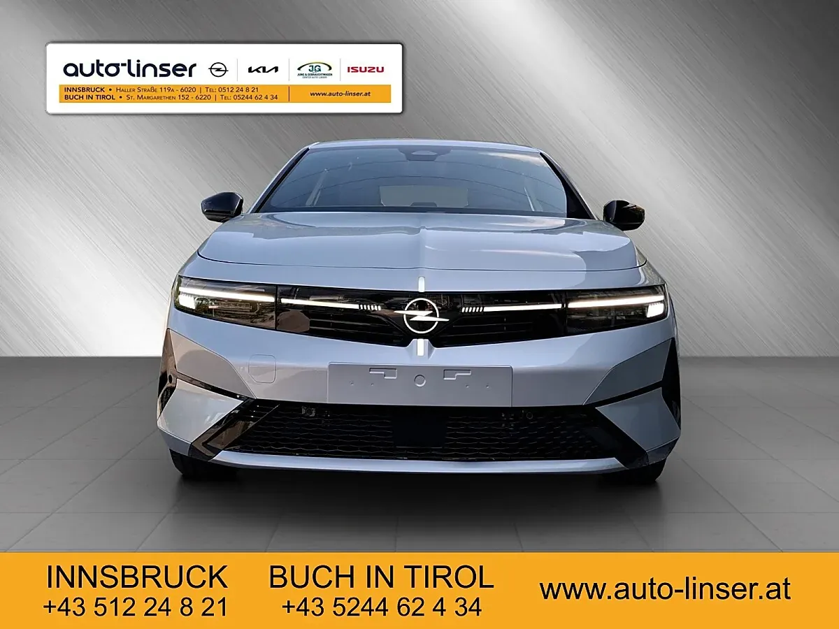 Opel Astra photo 2