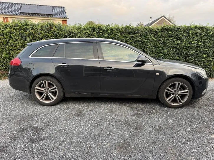 Opel Insignia 2012 photo 2