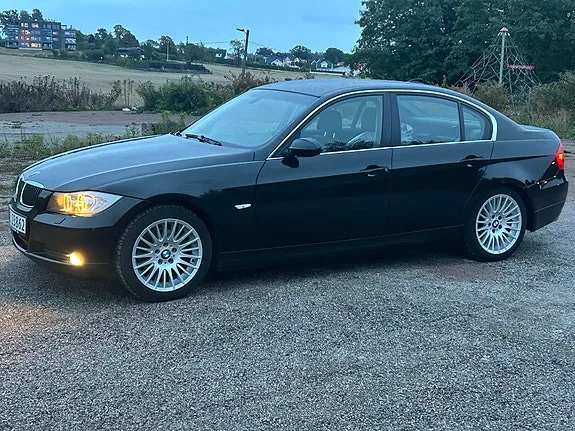 BMW 325I 2006 photo 2