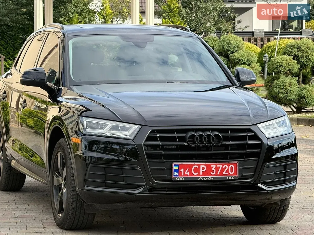 Audi Q5 2017 photo 2