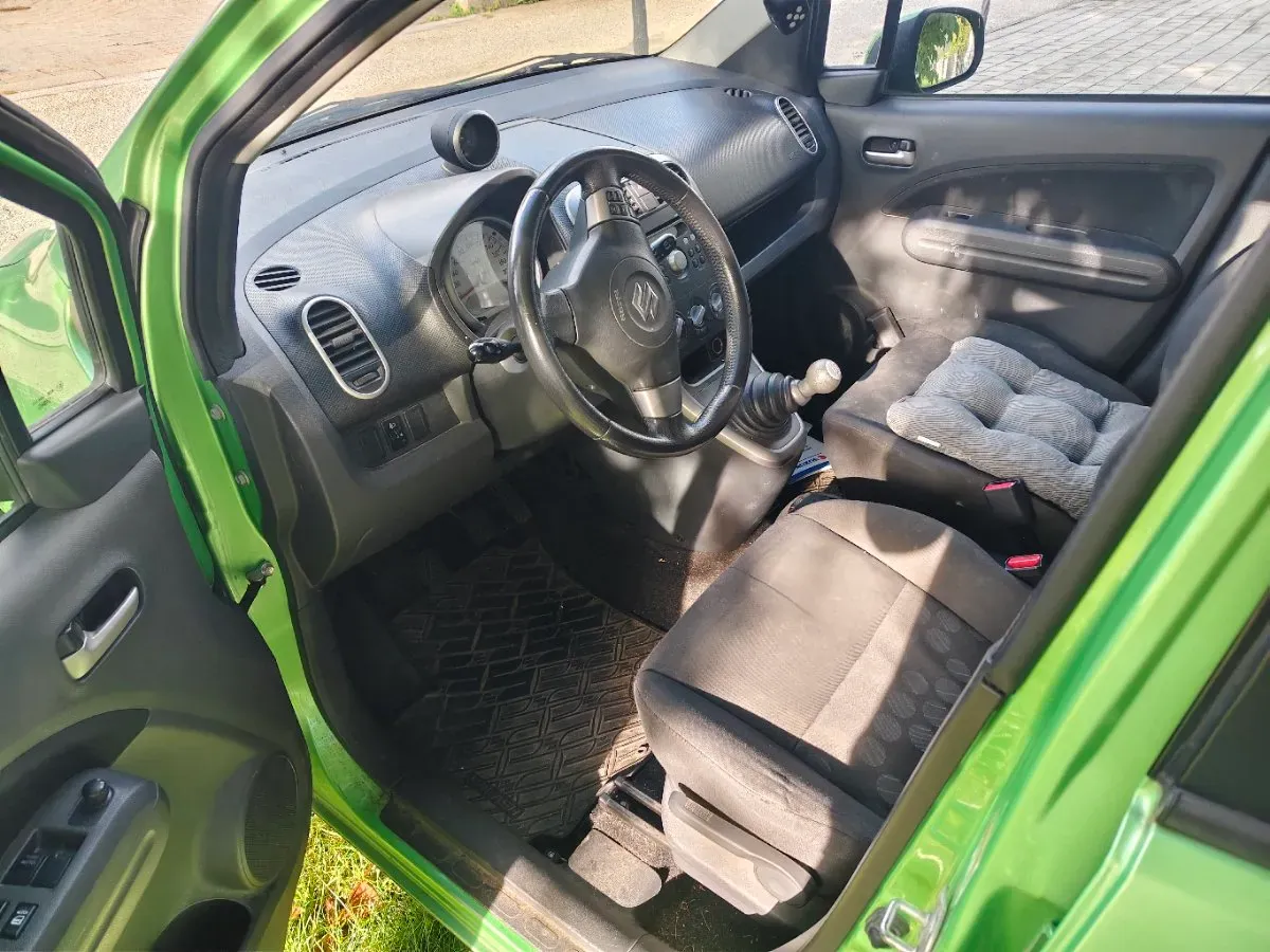 Suzuki Splash 2008 photo 3