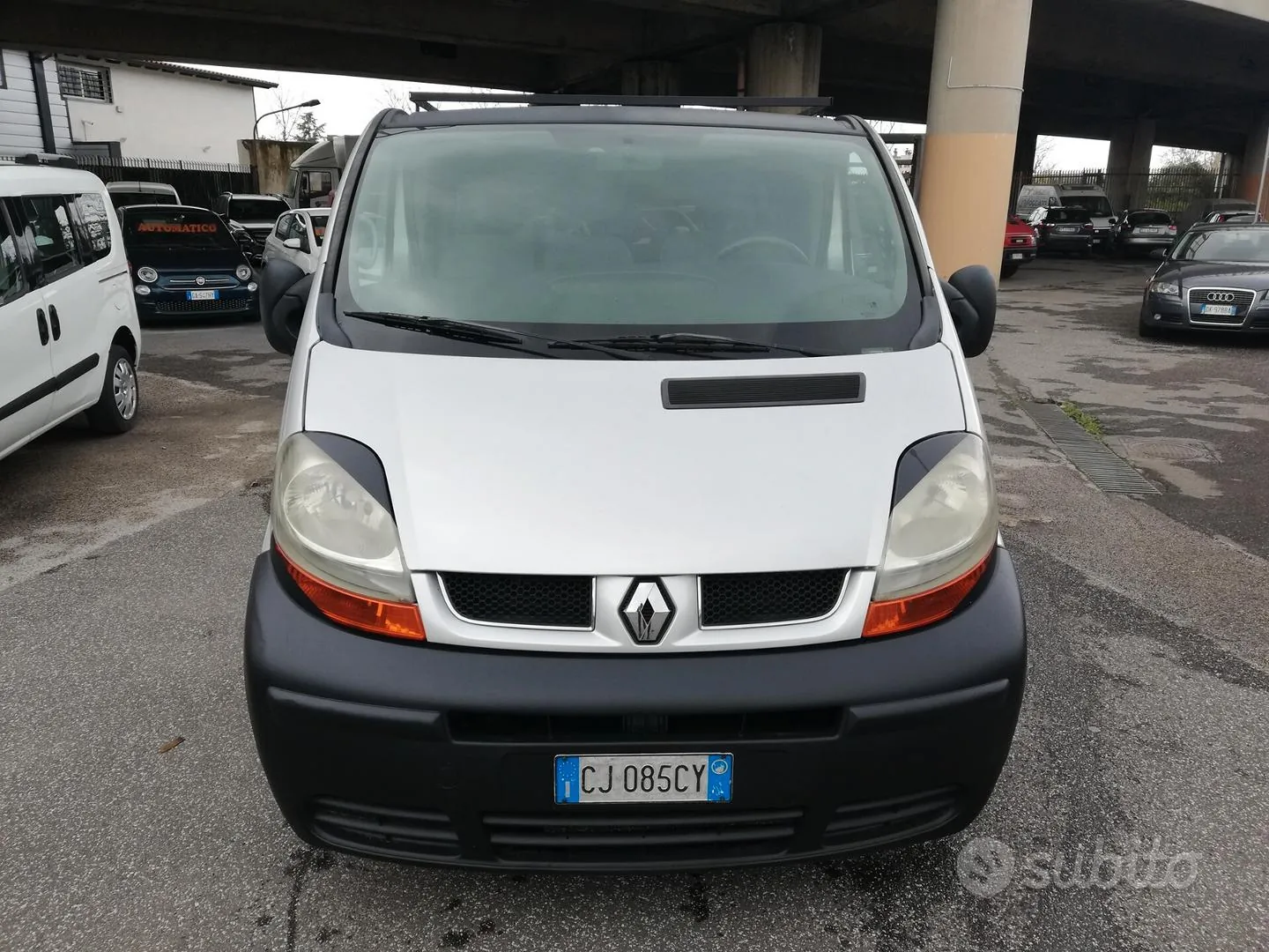 Renault Trafic 2003 photo 2
