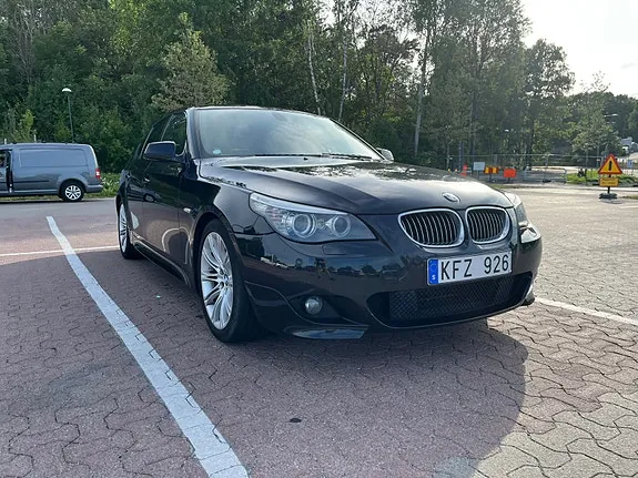BMW 525I 2010 photo 4