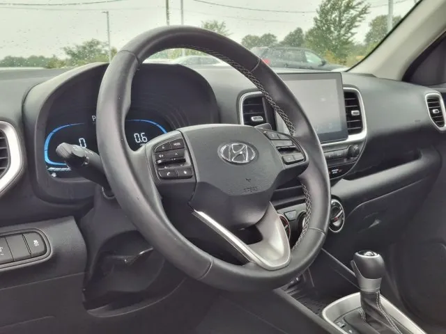 Hyundai Venue 2026 photo 2
