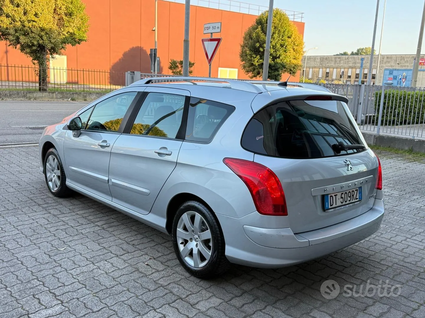 Peugeot 308 2009 photo 2
