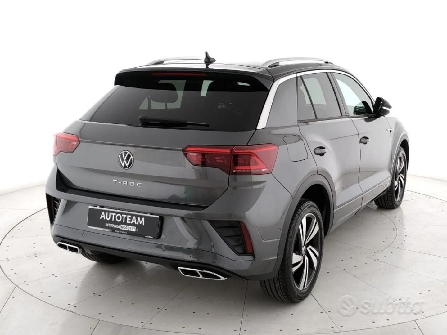 Volkswagen T-Roc 2023 photo 3