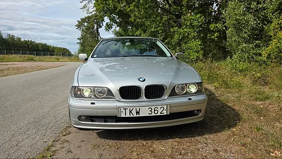 BMW 520I